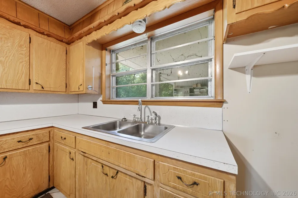 394290 W 4100 ROAD Skiatook, OK 74070