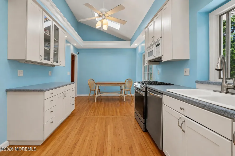 275 Ocean Boulevard Atlantic Highlands, NJ 07716