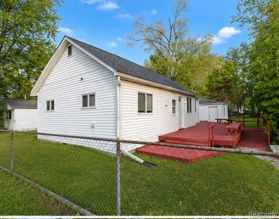 19394 Seminole Redford Charter Township, MI 48240