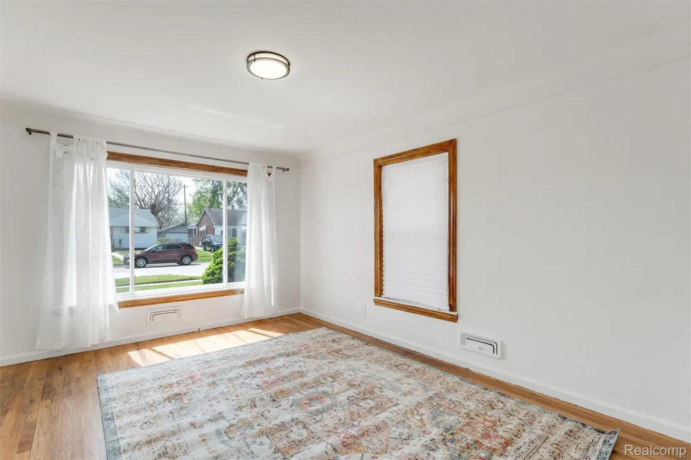 16829 Stricker Avenue Eastpointe City, MI 48021