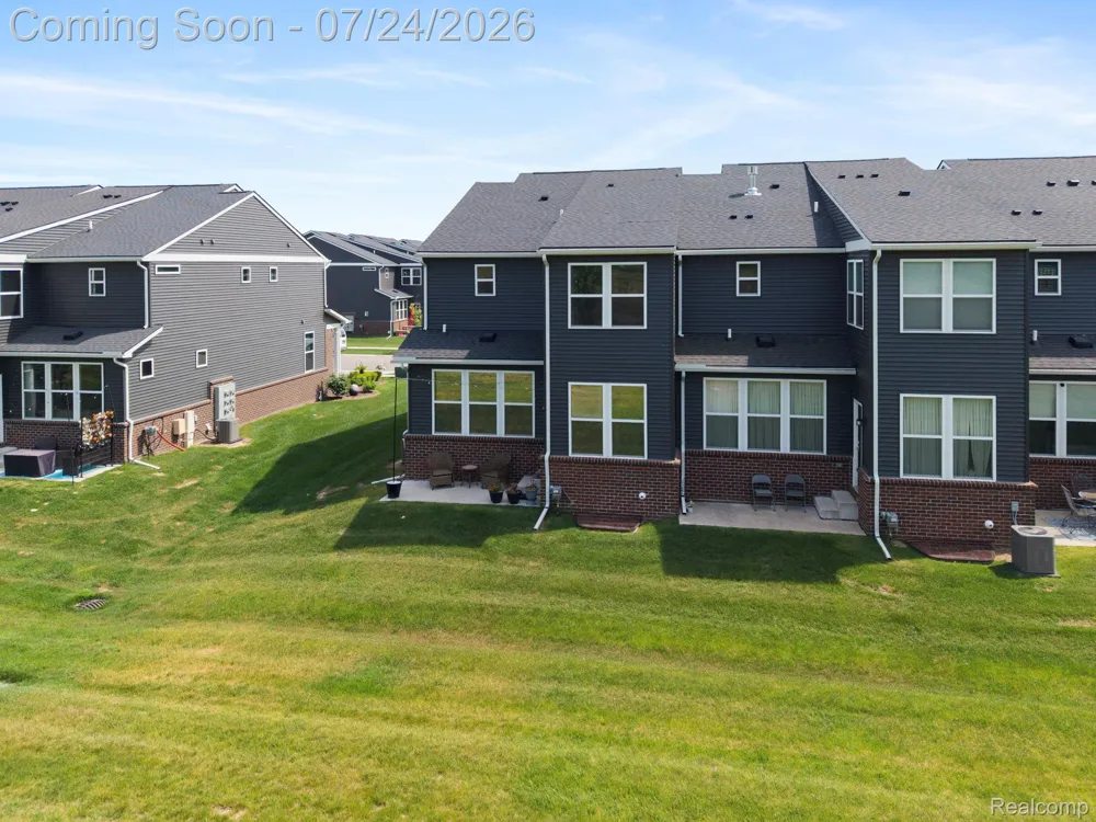 4691 Broomfield Way #5 Orion Charter Township, MI 48359
