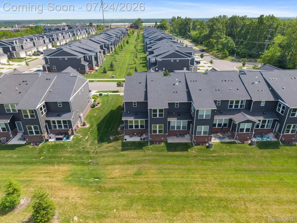 4691 Broomfield Way #5 Orion Charter Township, MI 48359