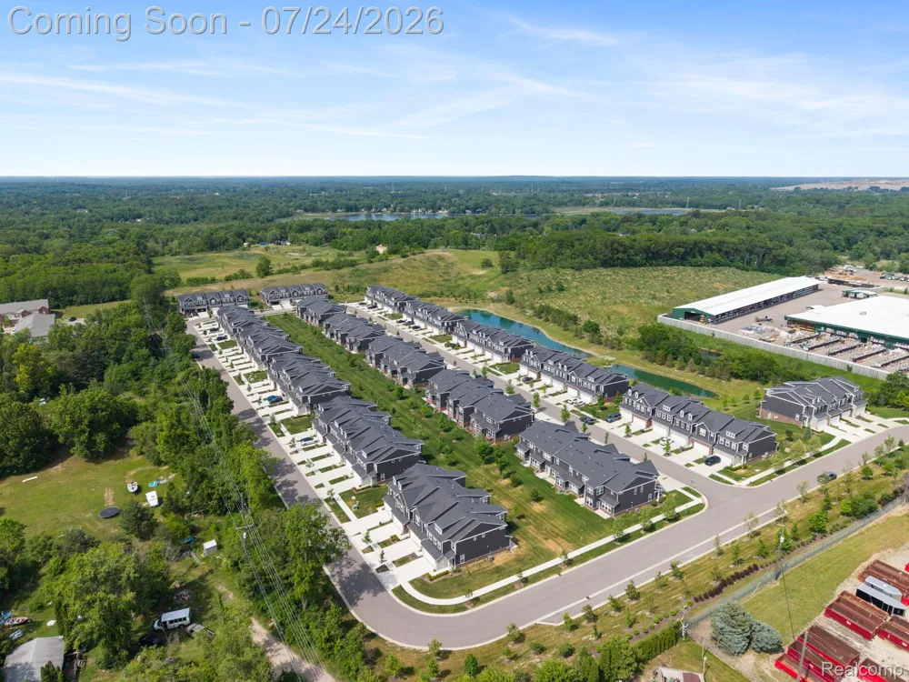 4691 Broomfield Way #5 Orion Charter Township, MI 48359