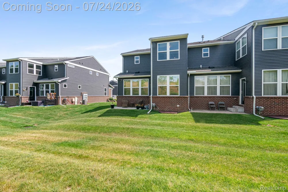 4691 Broomfield Way #5 Orion Charter Township, MI 48359