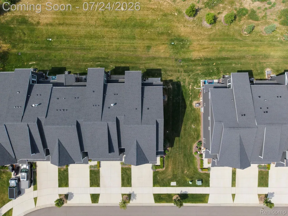 4691 Broomfield Way #5 Orion Charter Township, MI 48359