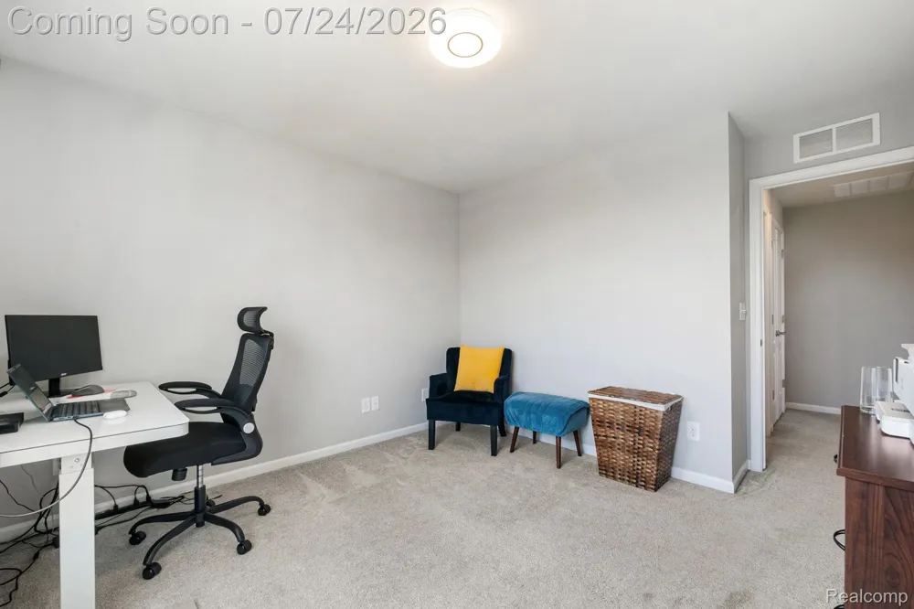4691 Broomfield Way #5 Orion Charter Township, MI 48359
