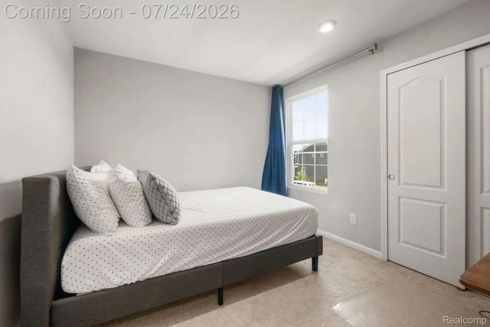 4691 Broomfield Way #5 Orion Charter Township, MI 48359