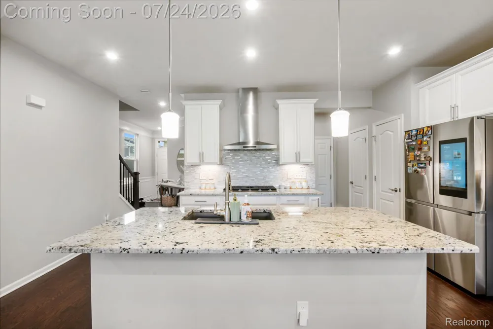 4691 Broomfield Way #5 Orion Charter Township, MI 48359