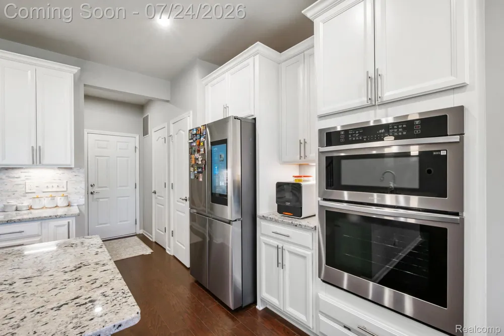 4691 Broomfield Way #5 Orion Charter Township, MI 48359