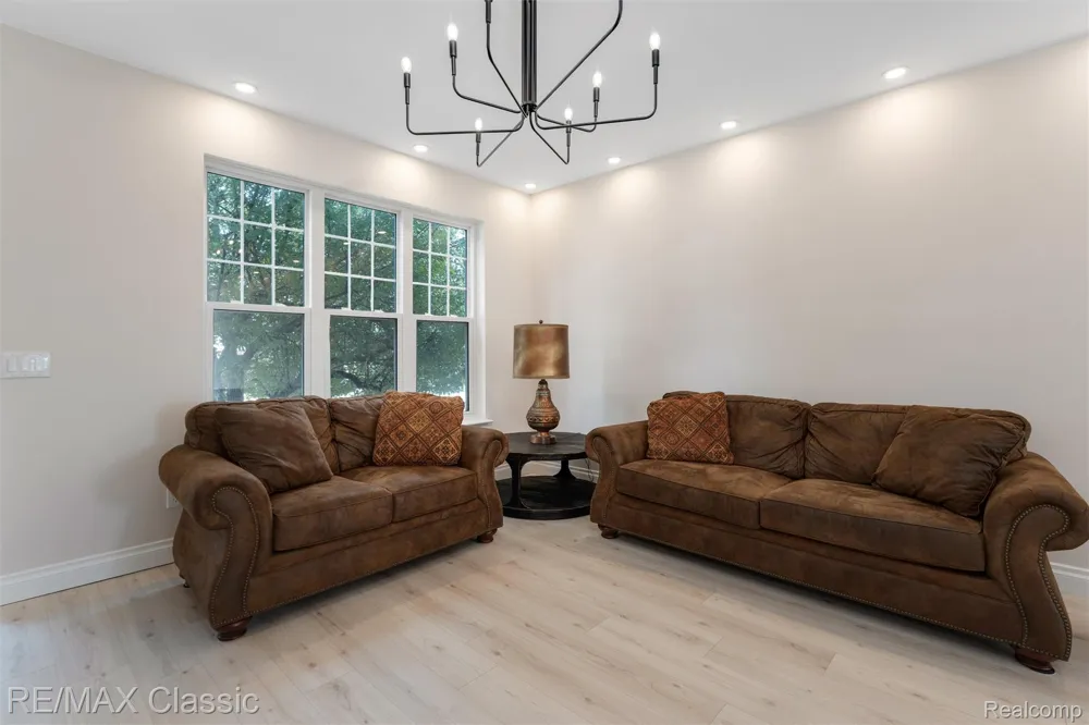 6108 Heron Hills Drive #56 Wolverine Lake Village, MI 48390
