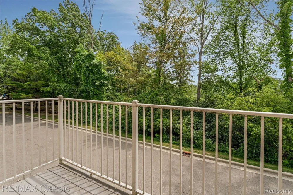 6108 Heron Hills Drive #56 Wolverine Lake Village, MI 48390
