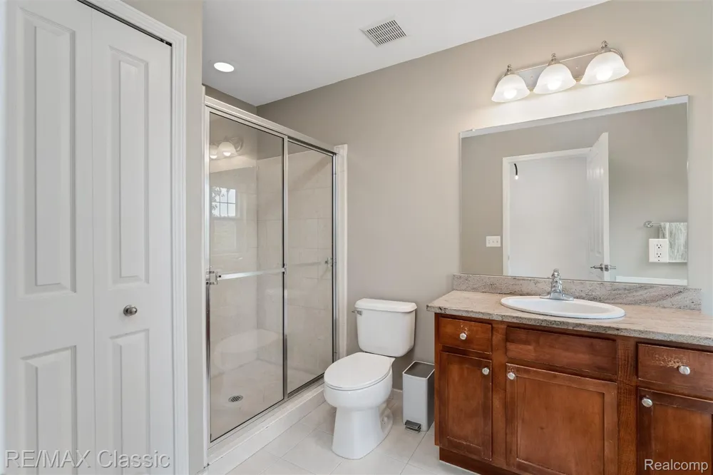 6108 Heron Hills Drive #56 Wolverine Lake Village, MI 48390