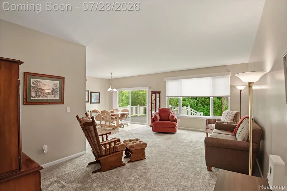 1388 Luxington Drive Lapeer City, MI 48446