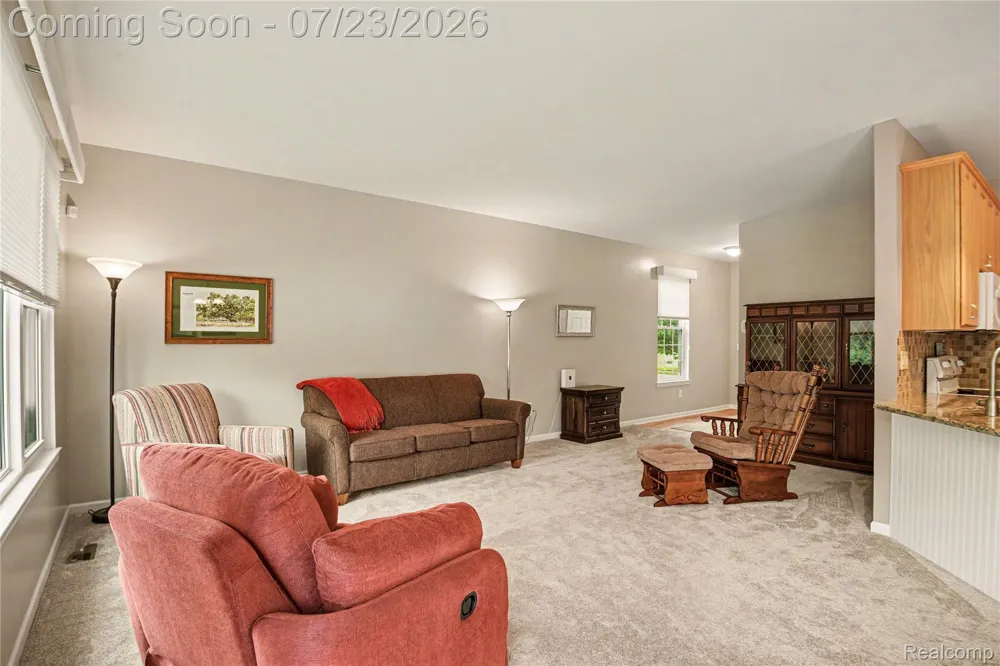 1388 Luxington Drive Lapeer City, MI 48446