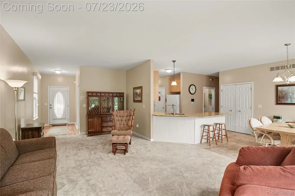 1388 Luxington Drive Lapeer City, MI 48446