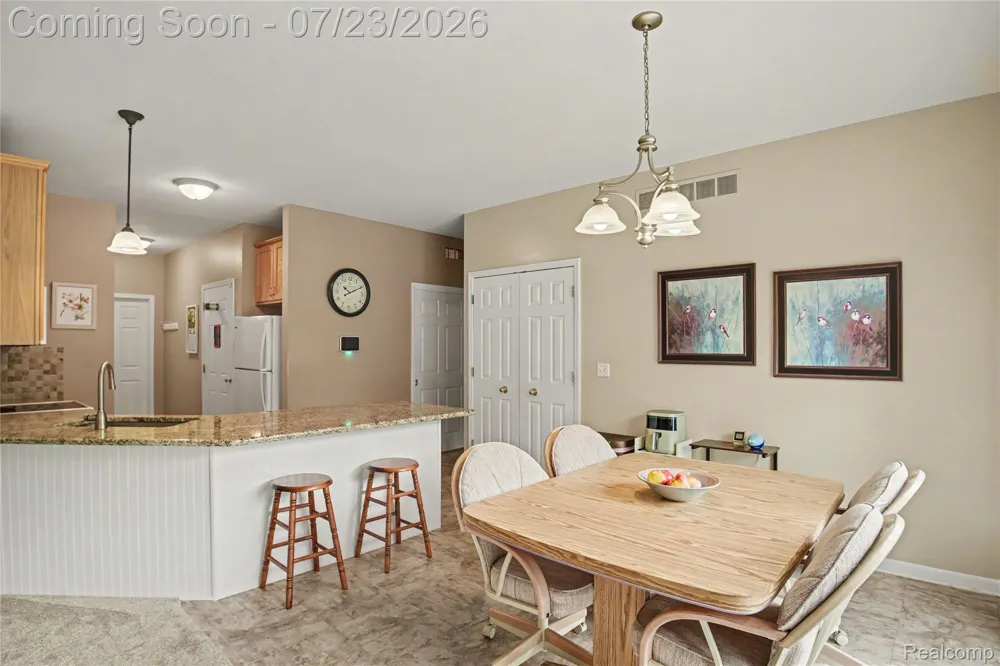 1388 Luxington Drive Lapeer City, MI 48446