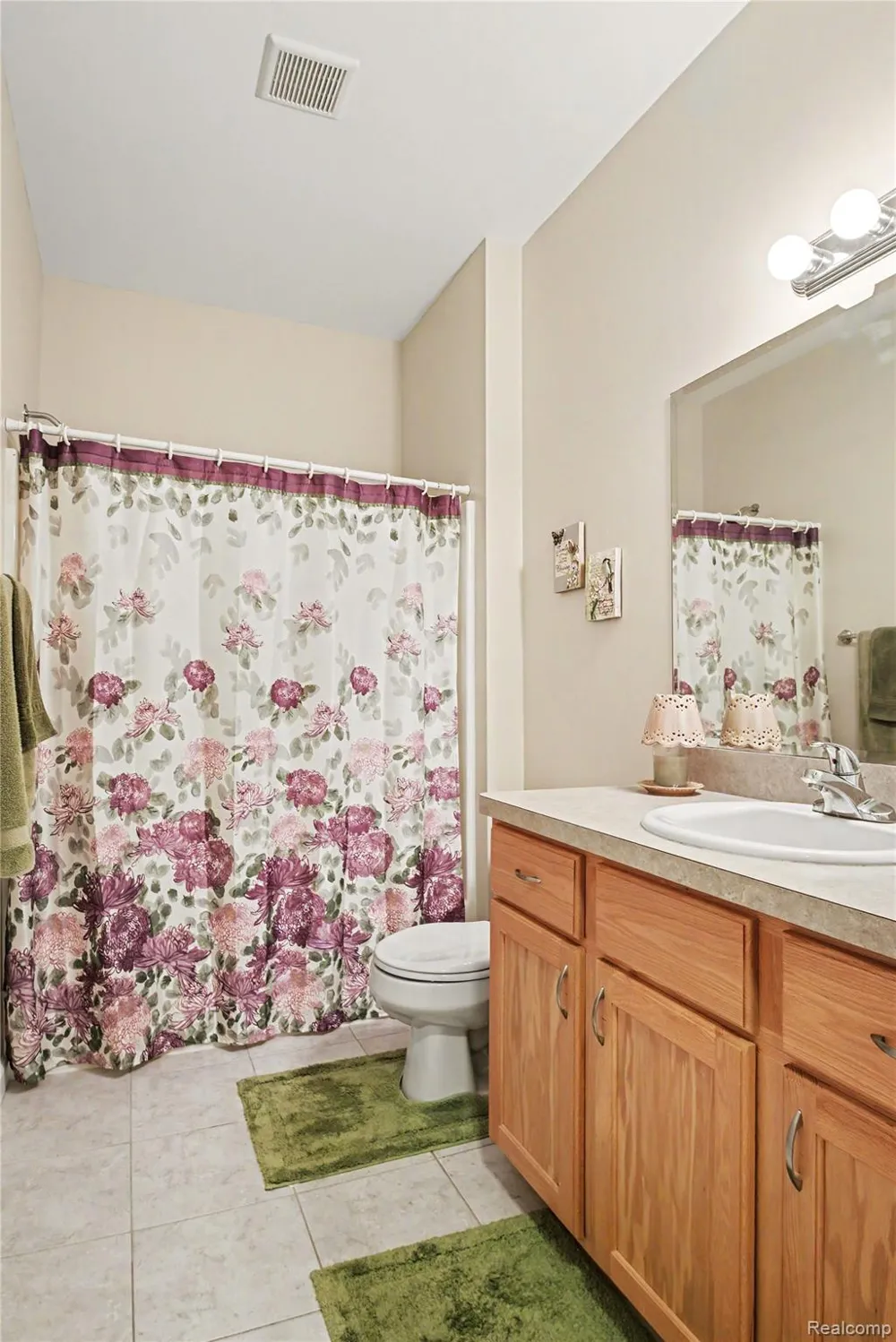 1388 Luxington Drive Lapeer City, MI 48446