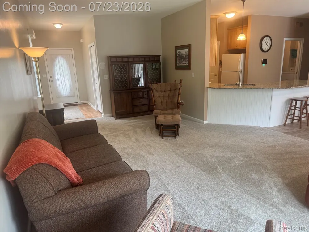 1388 Luxington Drive Lapeer City, MI 48446