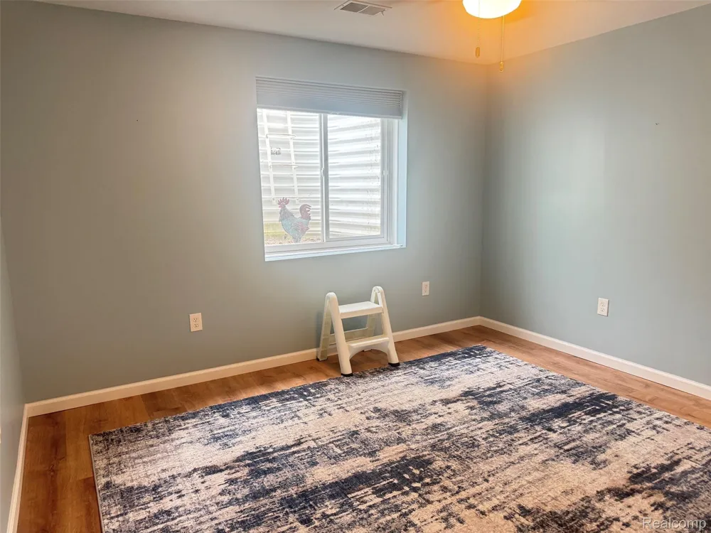 1388 Luxington Drive Lapeer City, MI 48446