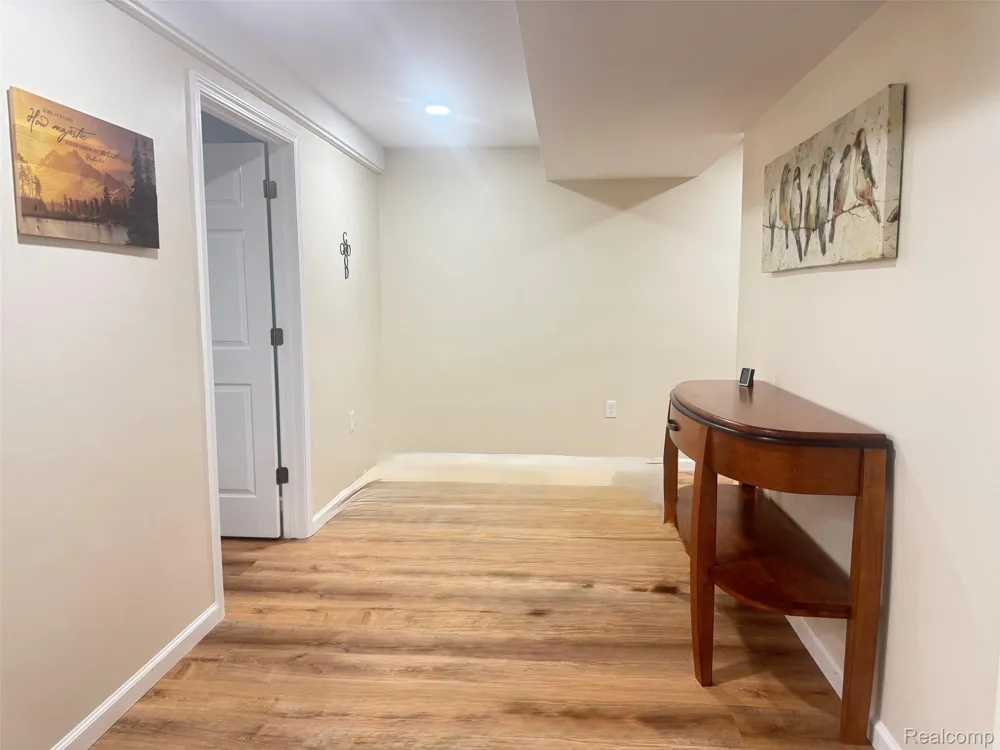1388 Luxington Drive Lapeer City, MI 48446