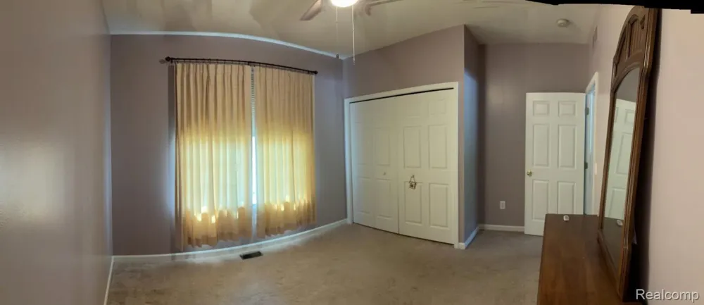 1388 Luxington Drive Lapeer City, MI 48446