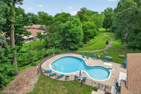 25157 Franklin Terrace #7