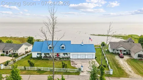 5110 Shorefront Lane
