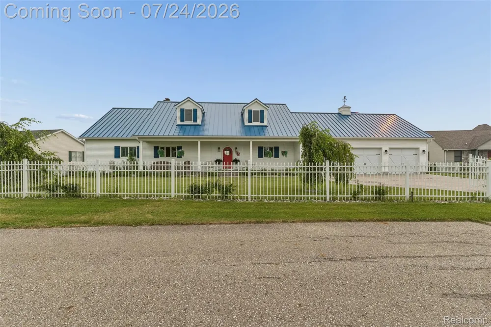 5110 Shorefront Lane Port Hope Village, MI 48468