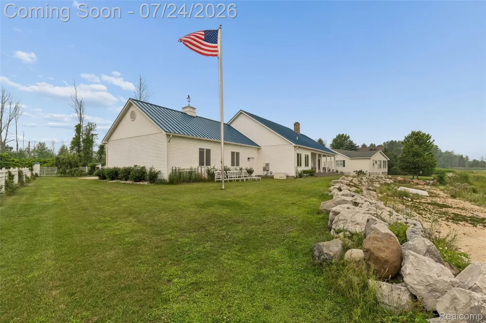 5110 Shorefront Lane Port Hope Village, MI 48468