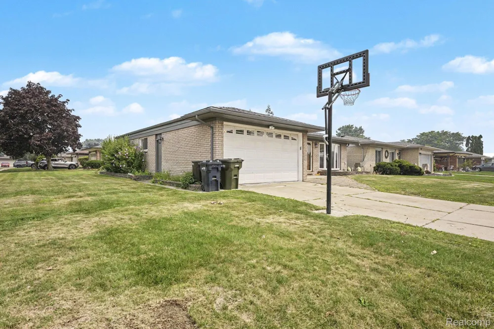 37400 Hacker Drive Sterling Heights City, MI 48310