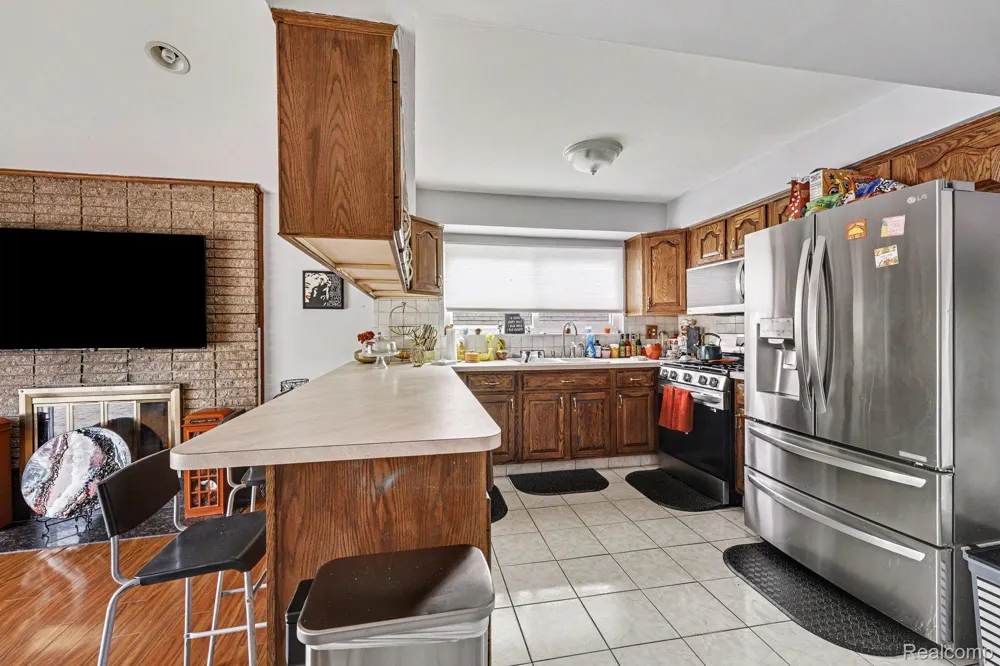 37400 Hacker Drive Sterling Heights City, MI 48310