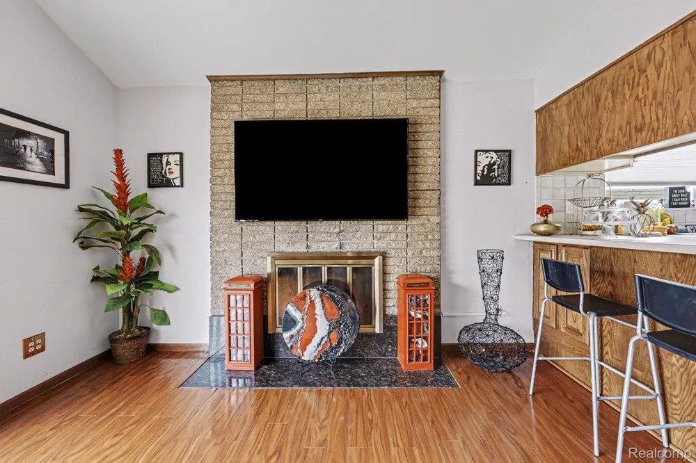 37400 Hacker Drive Sterling Heights City, MI 48310
