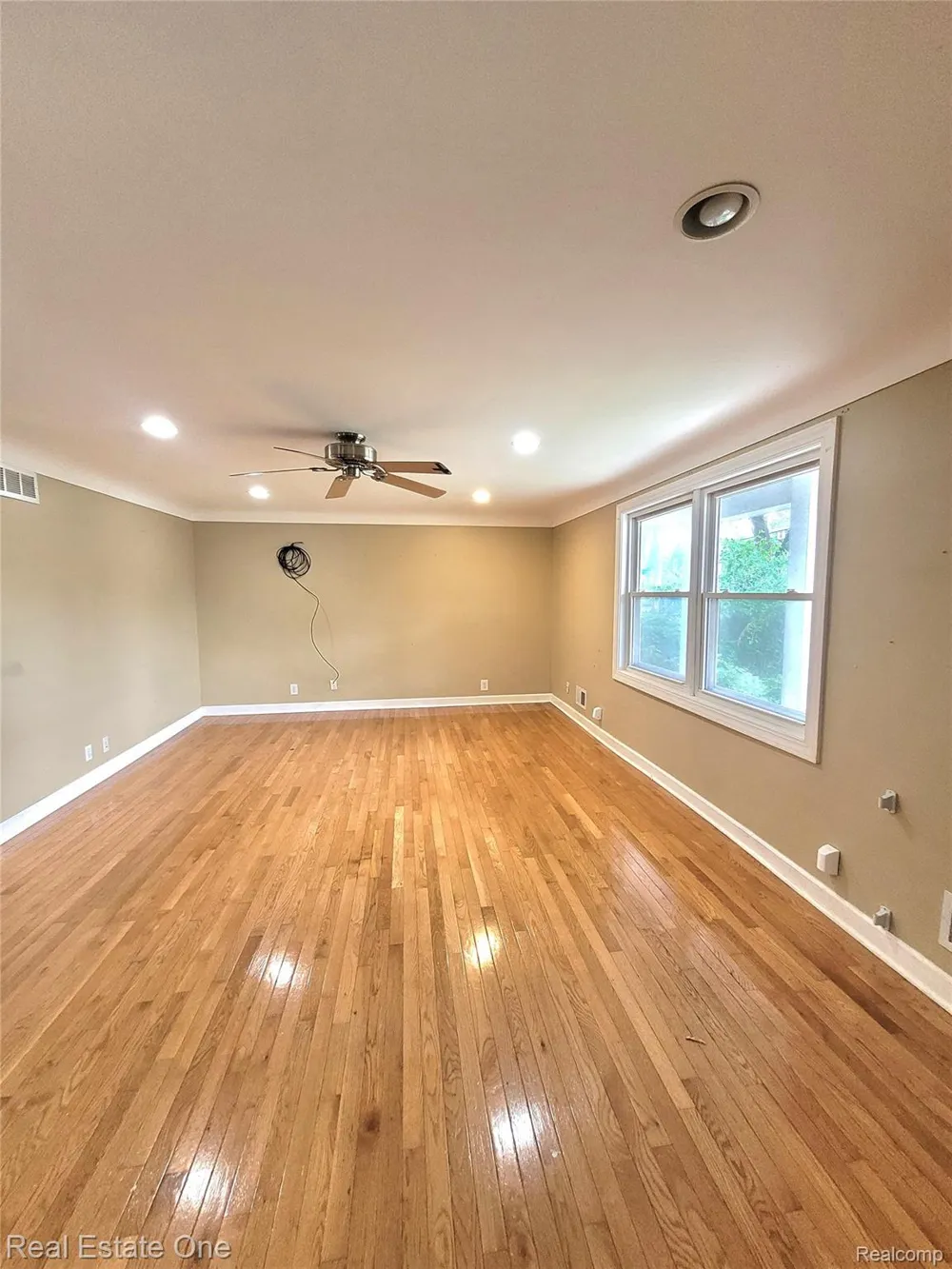 2715 3rd Street Wyandotte City, MI 48192