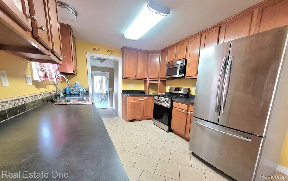 2715 3rd Street Wyandotte City, MI 48192