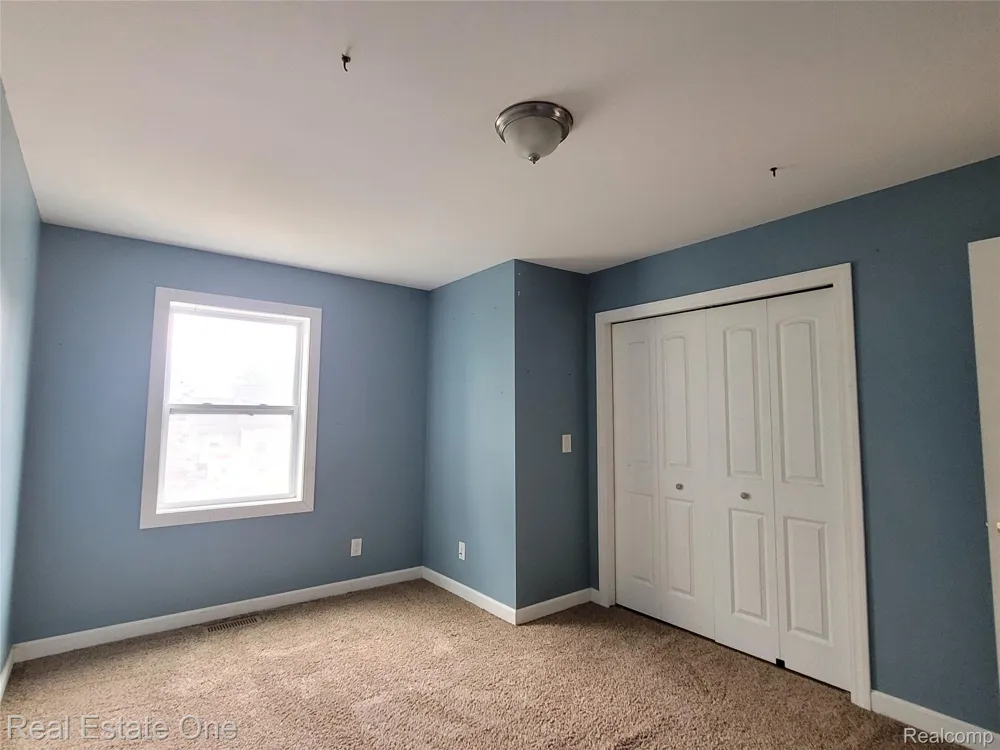 2715 3rd Street Wyandotte City, MI 48192