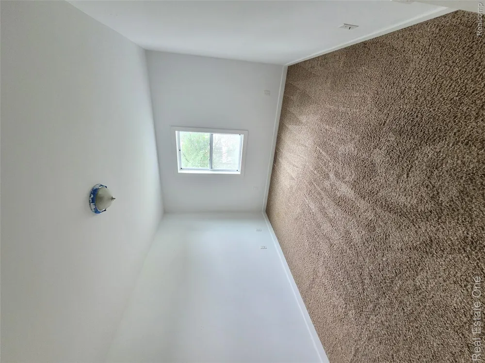 2715 3rd Street Wyandotte City, MI 48192