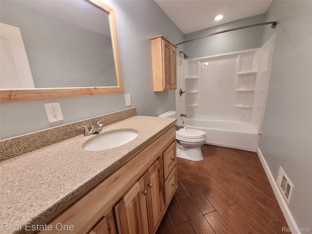 2715 3rd Street Wyandotte City, MI 48192