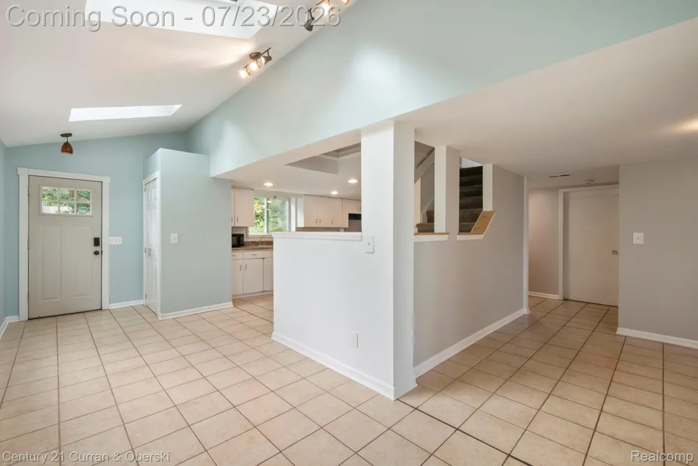 10492 Lake Shore Drive Tyrone Township, MI 48430