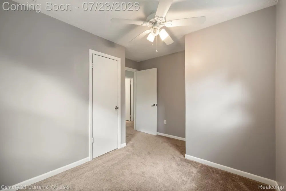 10492 Lake Shore Drive Tyrone Township, MI 48430