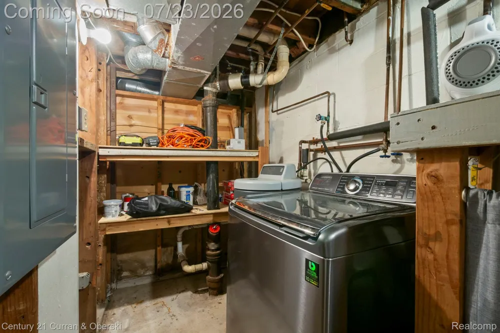 10492 Lake Shore Drive Tyrone Township, MI 48430