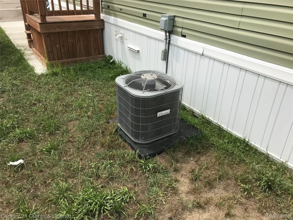 6564 E Michigan Avenue #144 Saline City, MI 48176