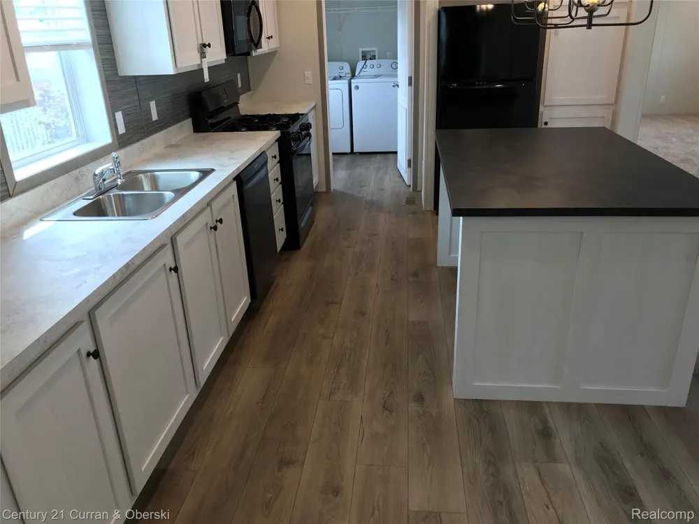 6564 E Michigan Avenue #144 Saline City, MI 48176