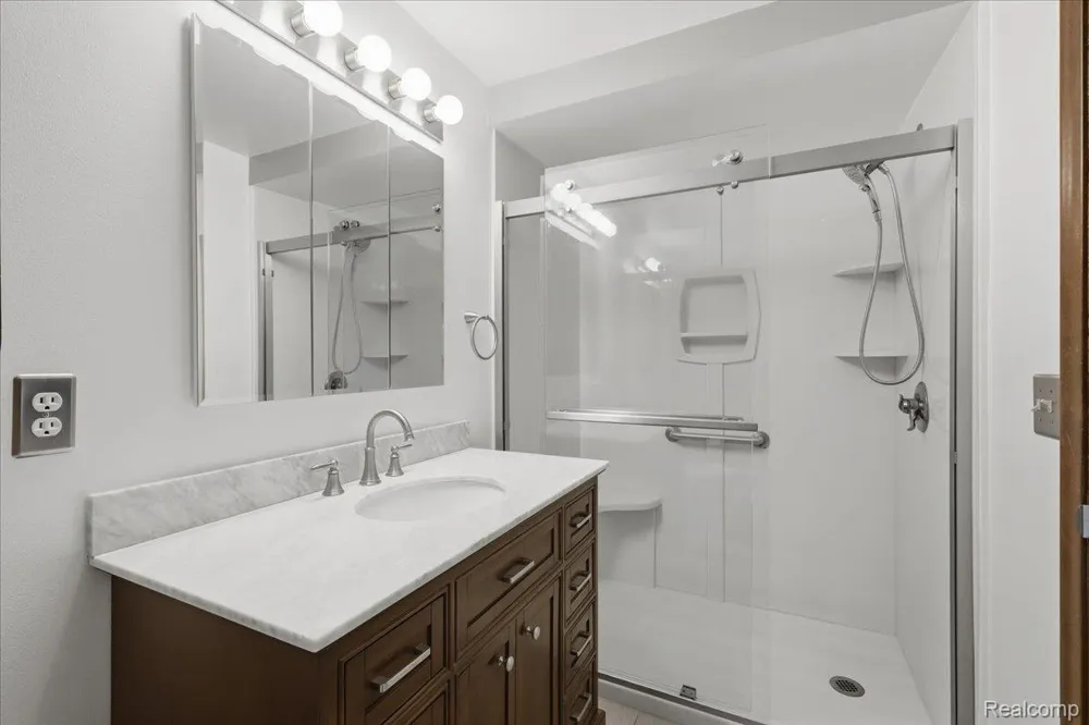 51142 S Foster Road #11 Chesterfield Township, MI 48047