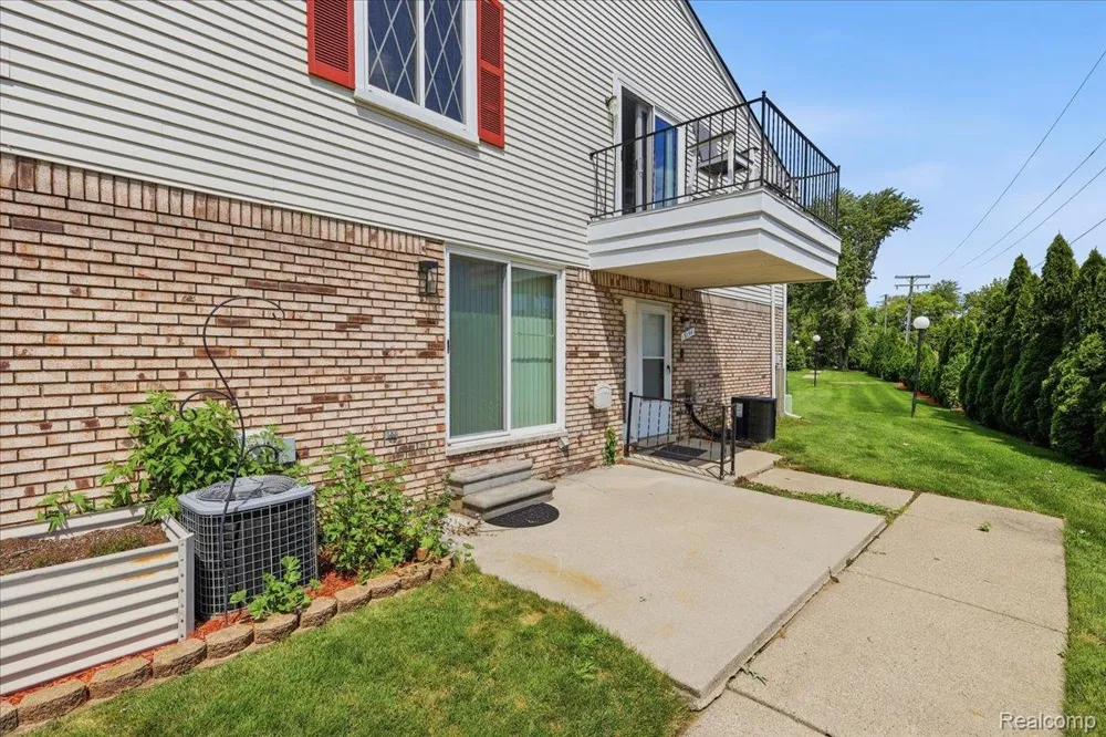 51142 S Foster Road #11 Chesterfield Township, MI 48047