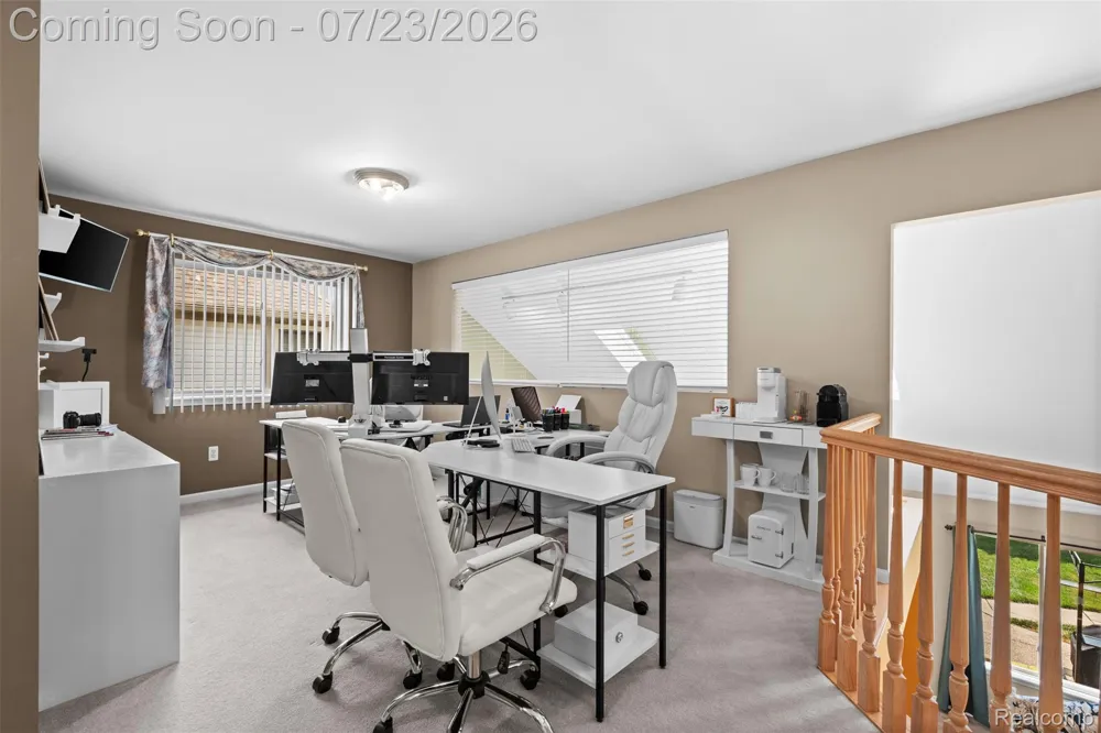 19550 Shorecrest Drive Clinton Charter Township, MI 48038