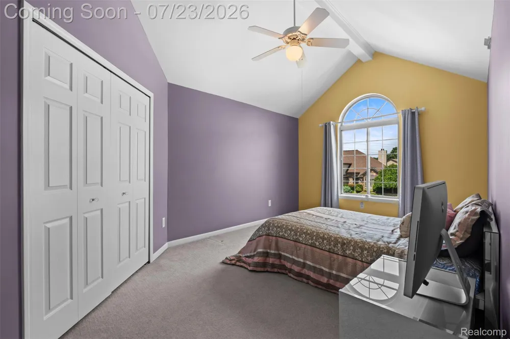 19550 Shorecrest Drive Clinton Charter Township, MI 48038