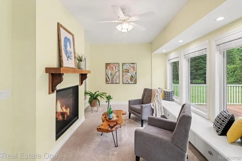 1755 Gray Twig Lane Milford Charter Township, MI 48381