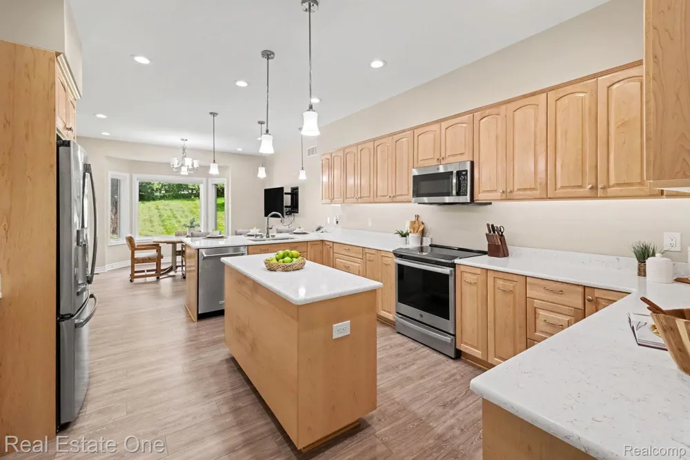 1755 Gray Twig Lane Milford Charter Township, MI 48381