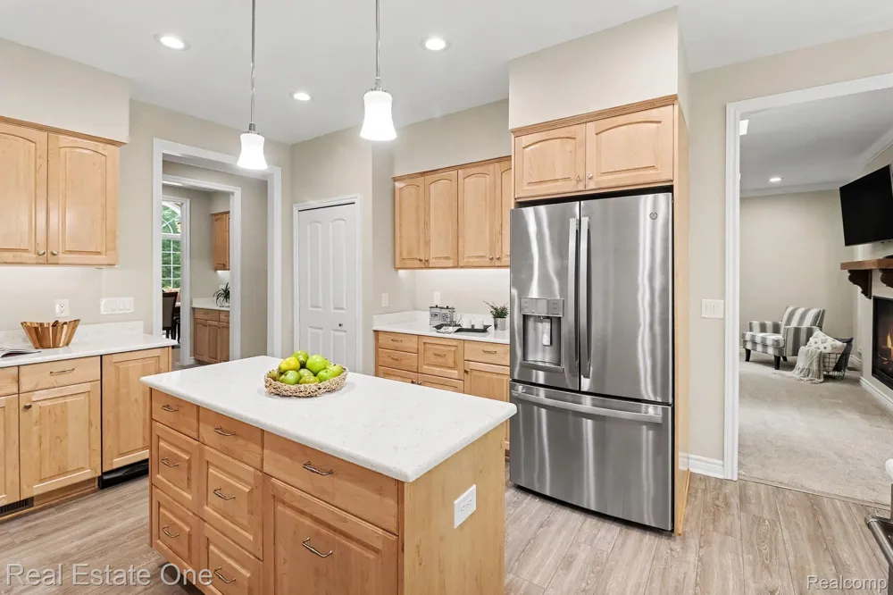 1755 Gray Twig Lane Milford Charter Township, MI 48381