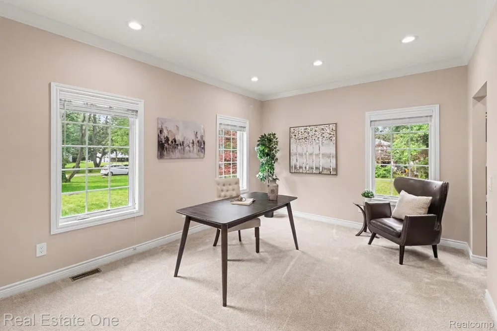 1755 Gray Twig Lane Milford Charter Township, MI 48381